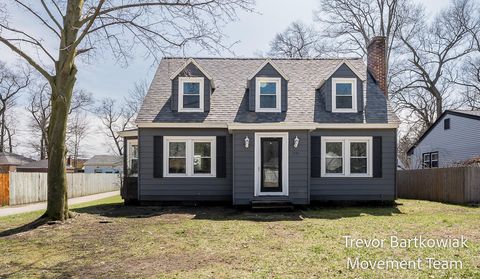 735 Wendover Boulevard Norton Shores City MI 49441