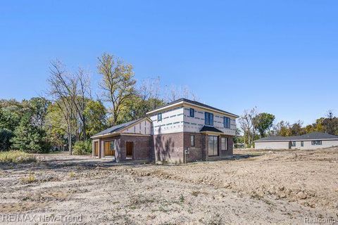 Tiny photo for 30476 Birchway Dr, Franklin Village, MI 48025 (MLS # 20261010293)