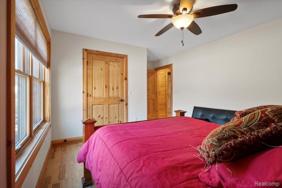 Groveland Township, Michigan 48462, United States, 5 Bedrooms Bedrooms, ,5 BathroomsBathrooms,Residential,Active,93544