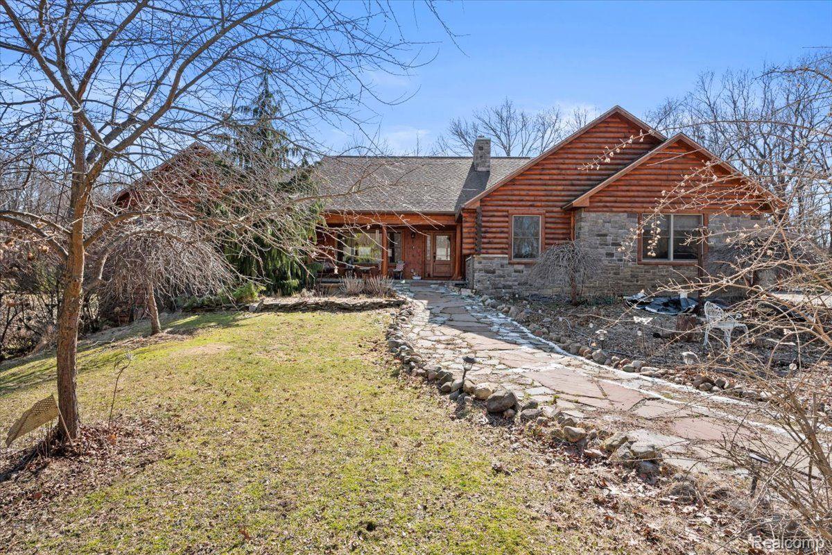 Groveland Township, Michigan 48462, United States, 5 Bedrooms Bedrooms, ,5 BathroomsBathrooms,Residential,Active,93544