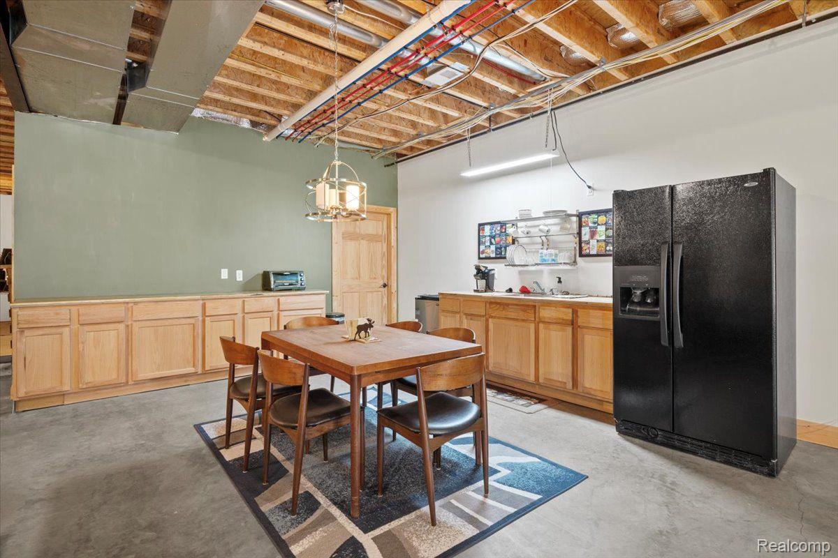 Groveland Township, Michigan 48462, United States, 5 Bedrooms Bedrooms, ,5 BathroomsBathrooms,Residential,Active,93544