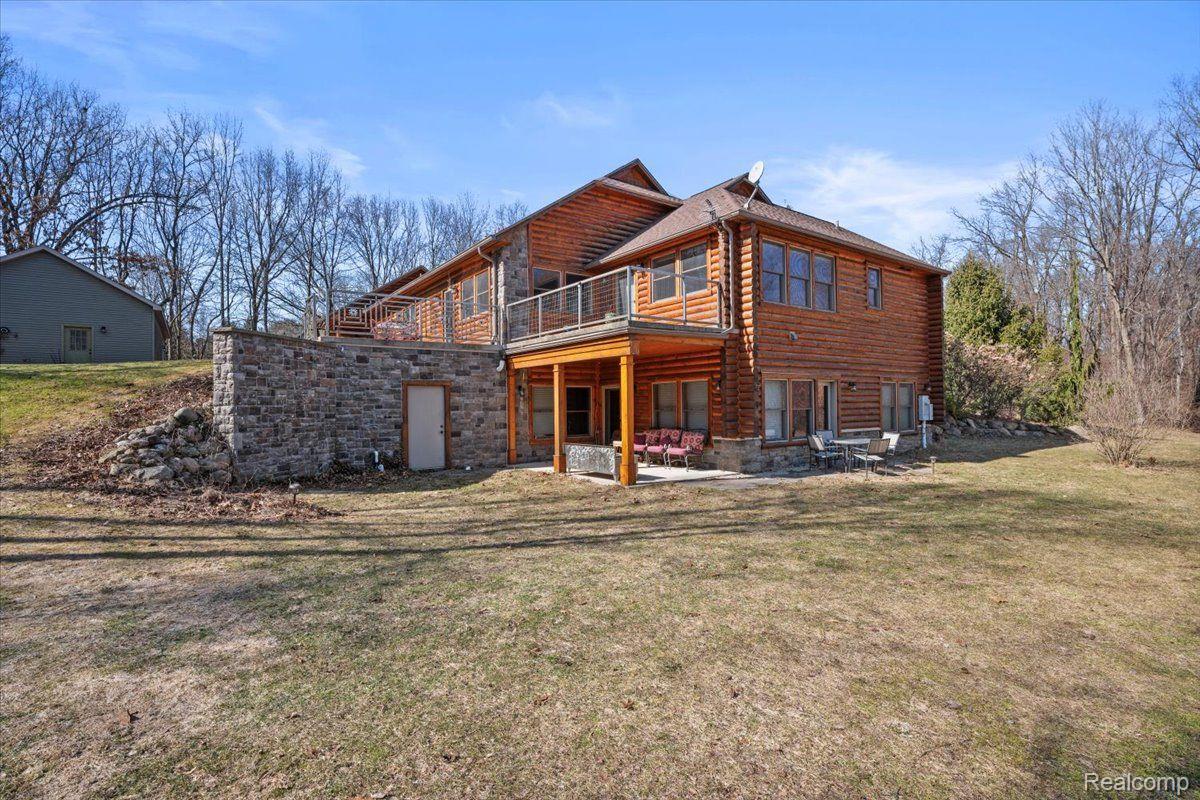 Groveland Township, Michigan 48462, United States, 5 Bedrooms Bedrooms, ,5 BathroomsBathrooms,Residential,Active,93544