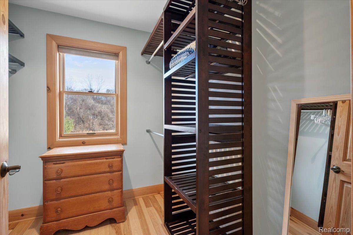 Groveland Township, Michigan 48462, United States, 5 Bedrooms Bedrooms, ,5 BathroomsBathrooms,Residential,Active,93544