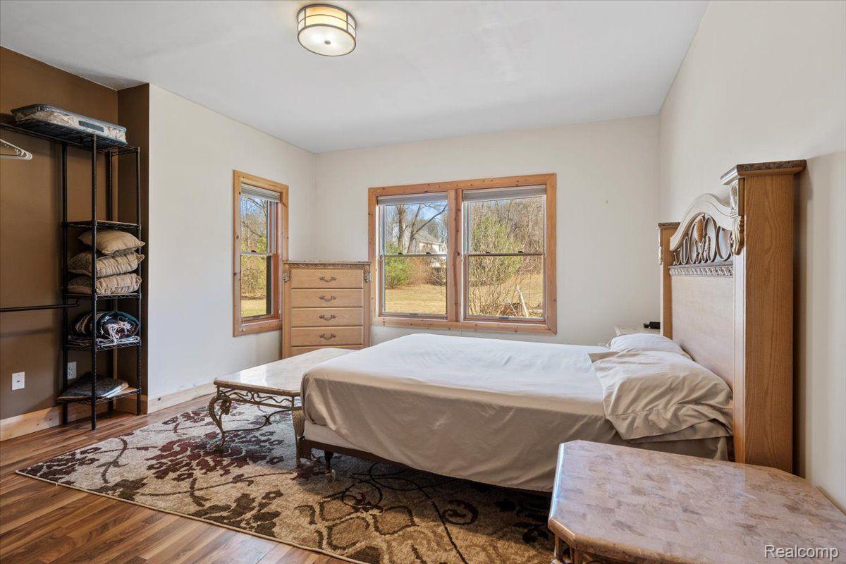 Groveland Township, Michigan 48462, United States, 5 Bedrooms Bedrooms, ,5 BathroomsBathrooms,Residential,Active,93544