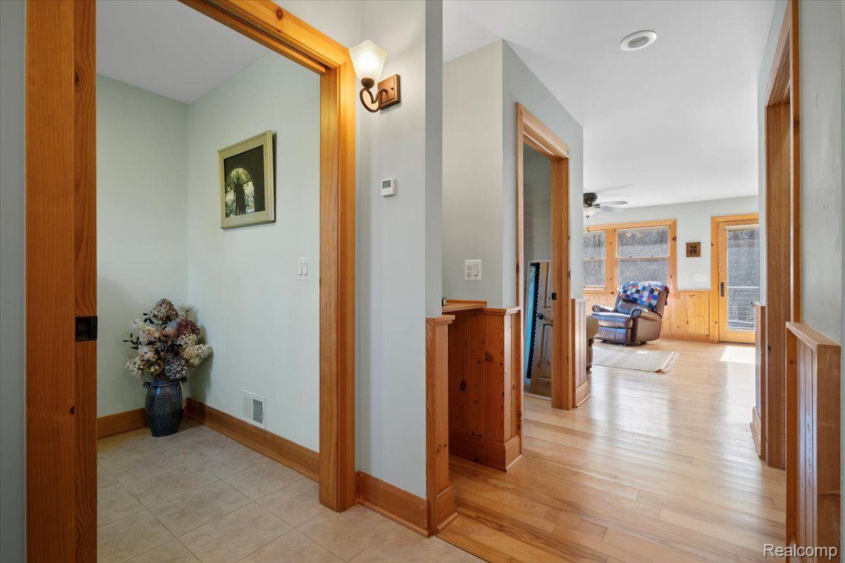 Groveland Township, Michigan 48462, United States, 5 Bedrooms Bedrooms, ,5 BathroomsBathrooms,Residential,Active,93544