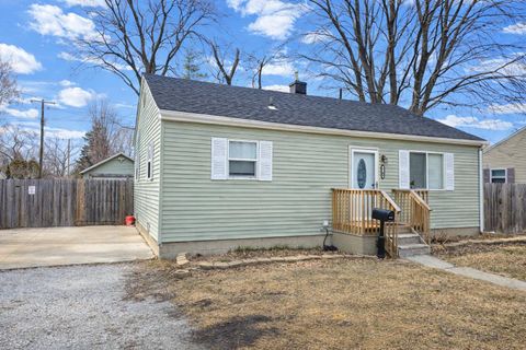 1909 Minnie Street Port Huron Charter Township MI 48060