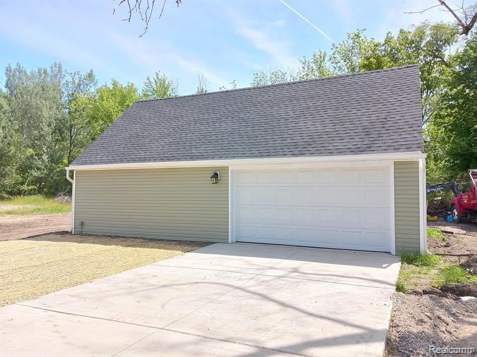 6537 Pardee Road