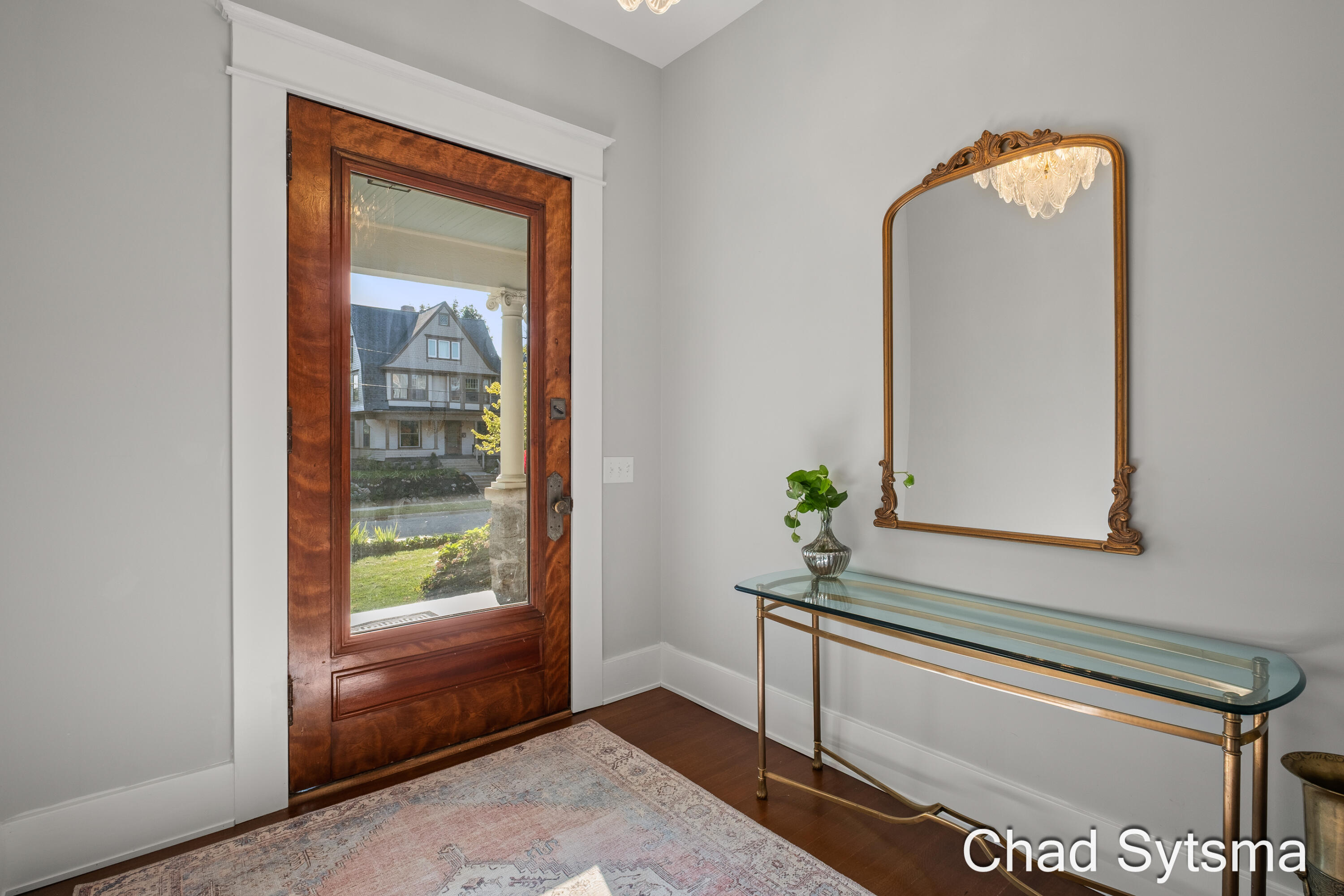 643 Madison Avenue SE