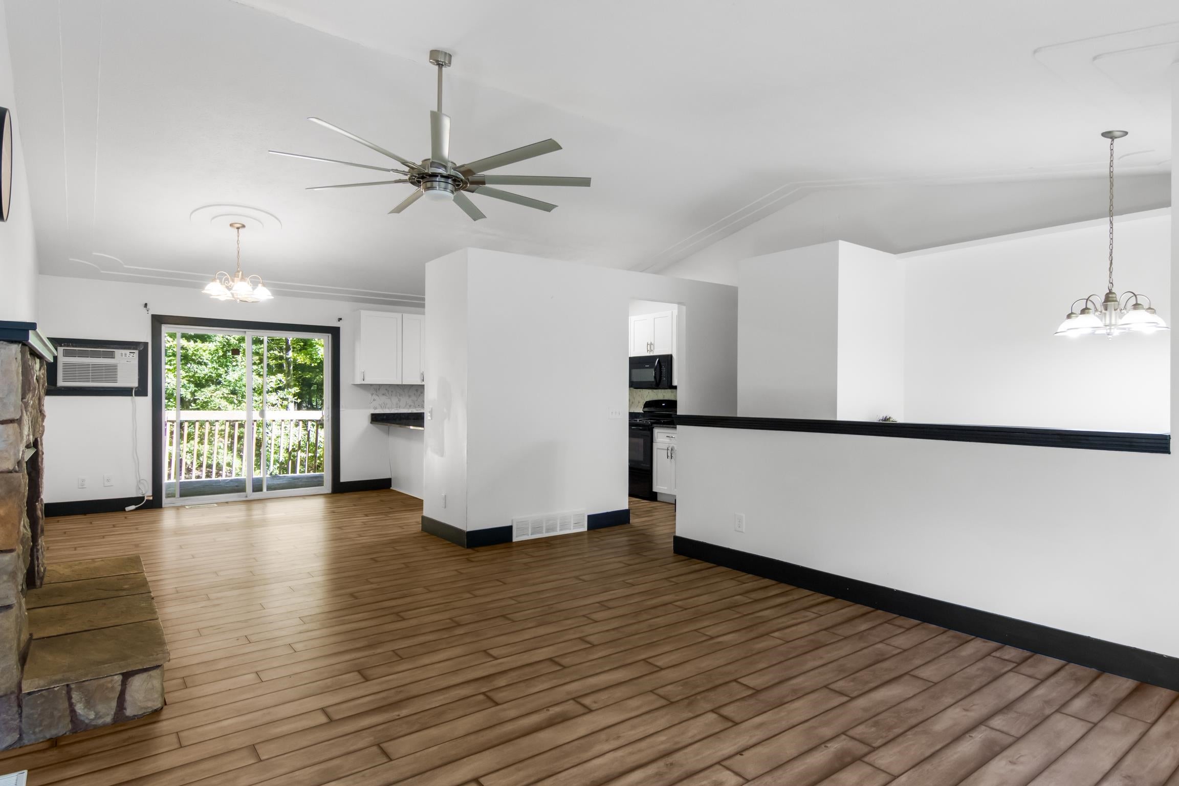 18781 Lakewood Circle