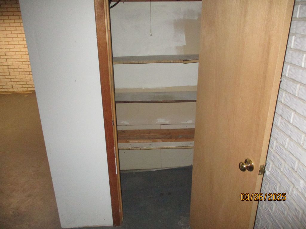 listing image 70