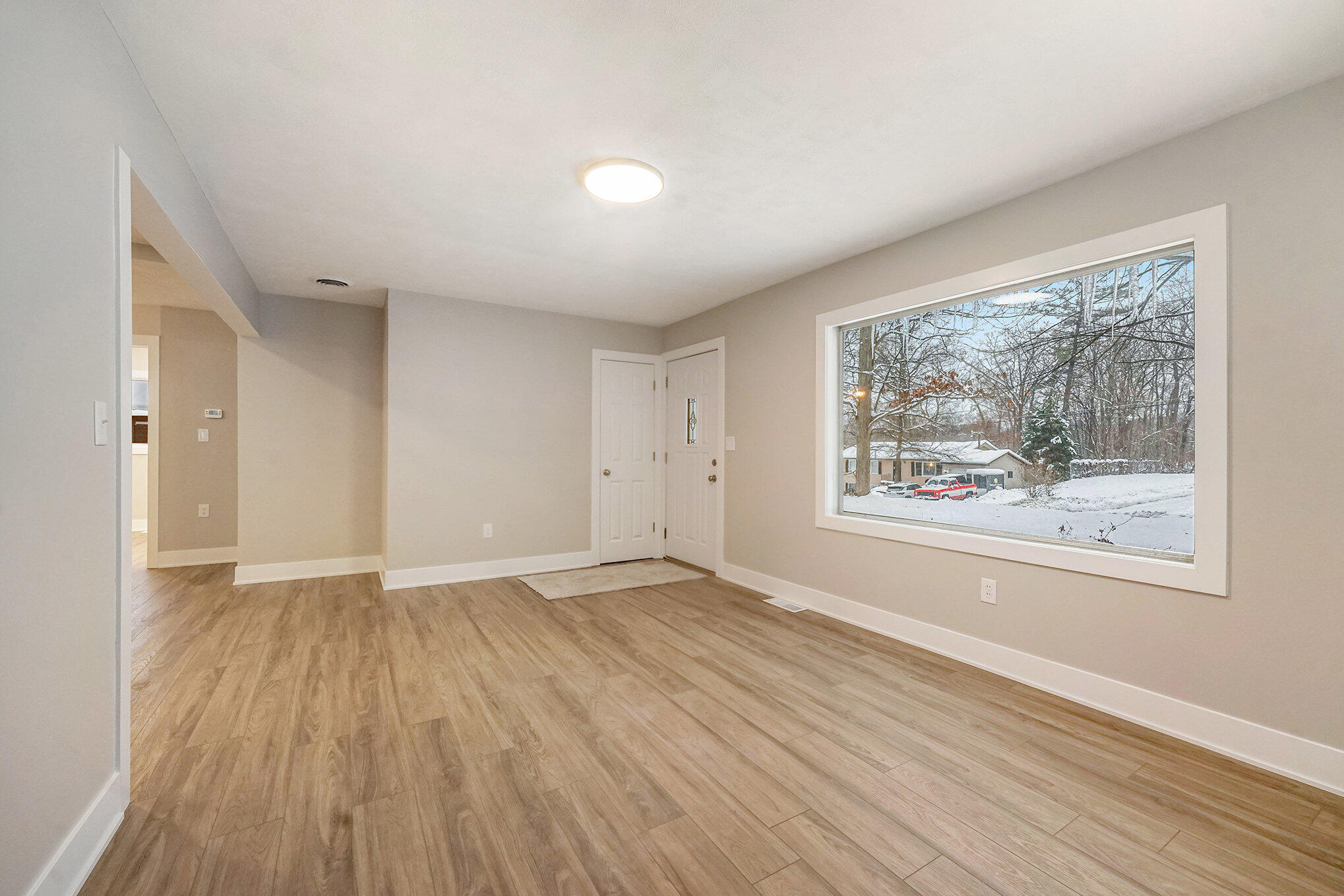 4341 Laura Avenue NW