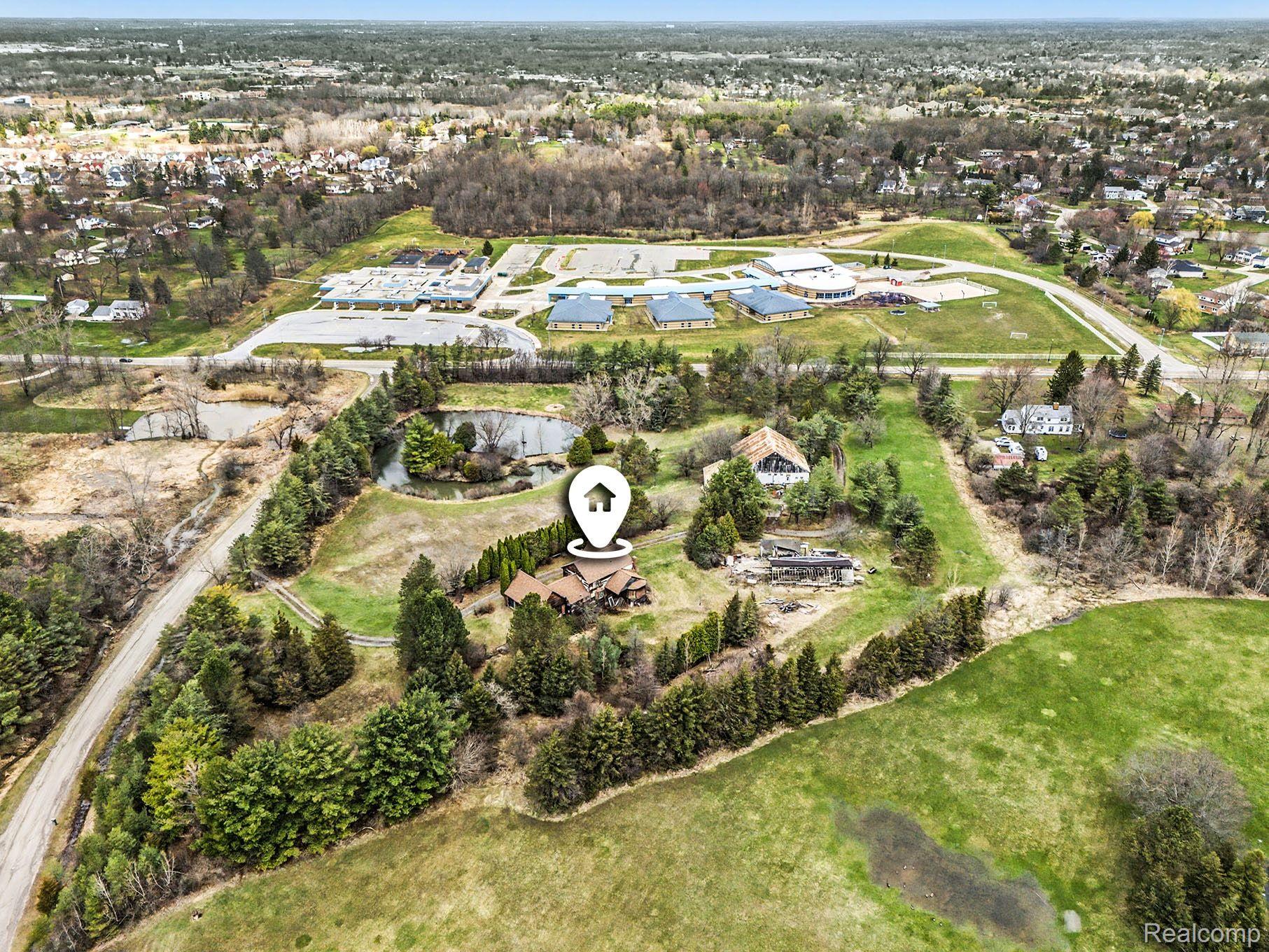 4385 Warwick Circle Drive