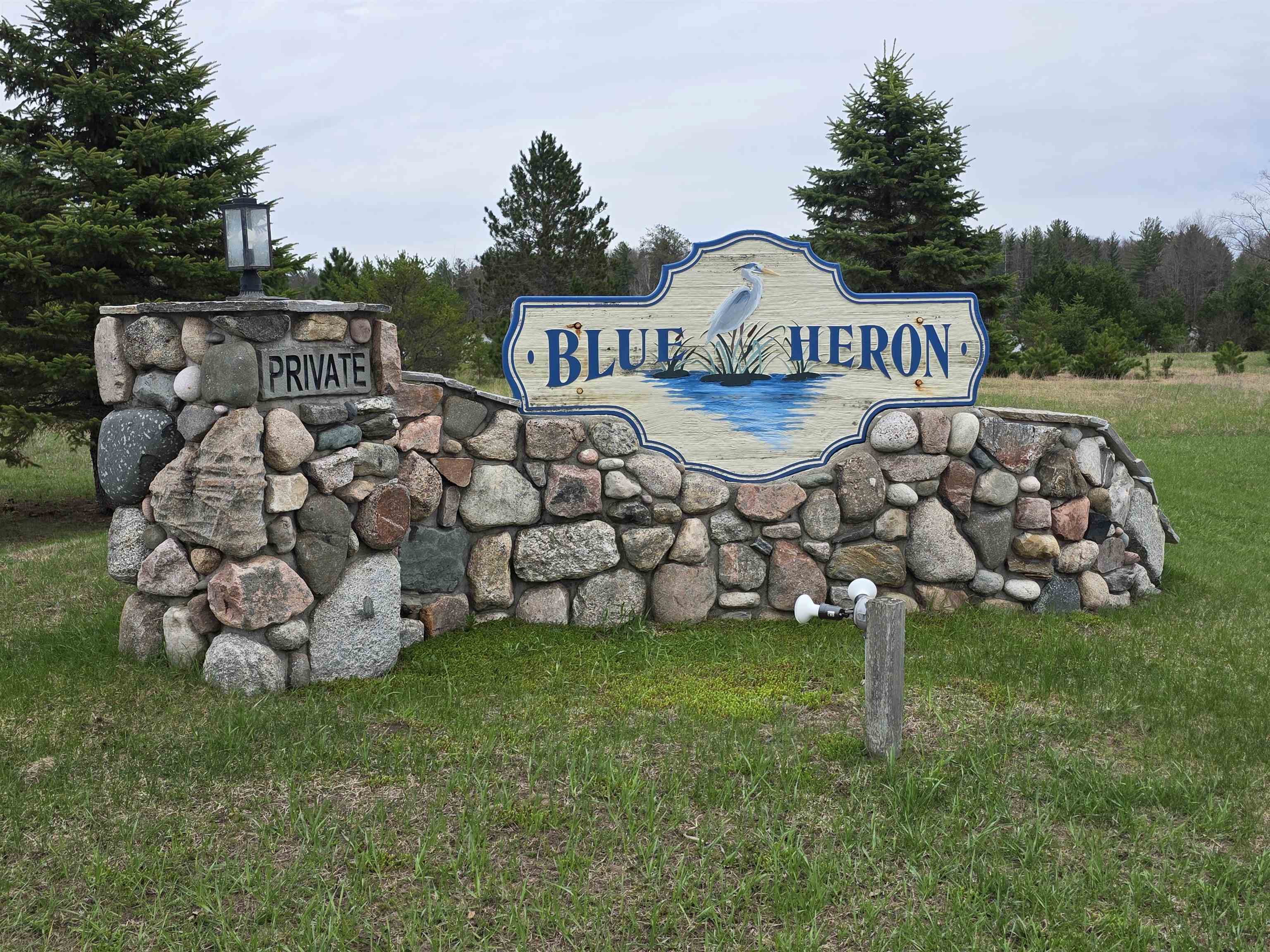 31 SE Blue Heron Drive