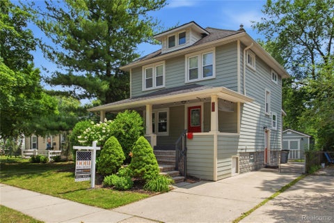 Photo for 536 E Maplehurst Street