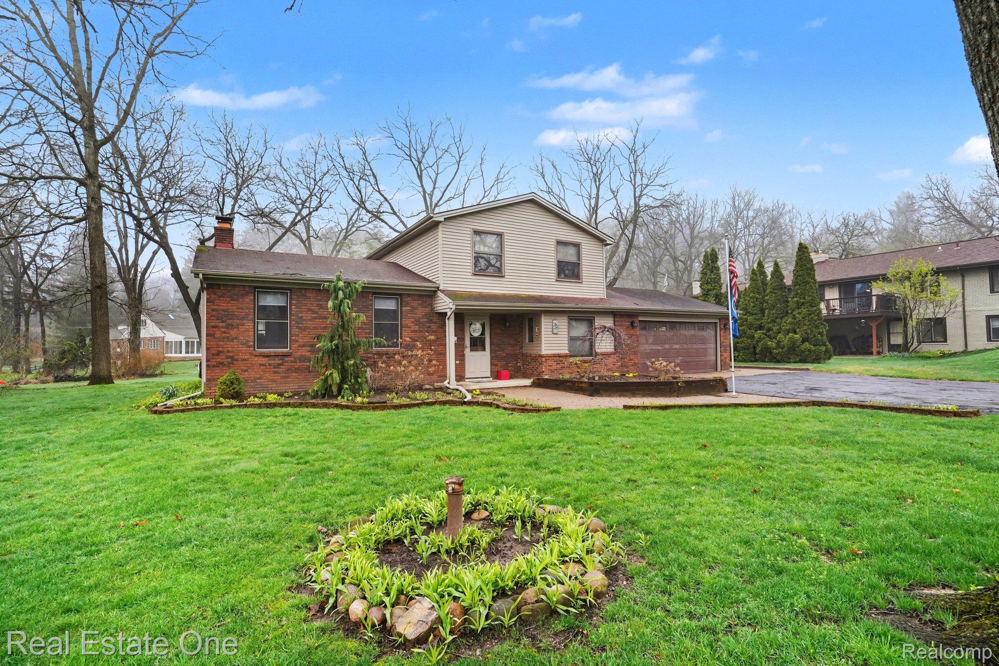 1355 Grebe Road