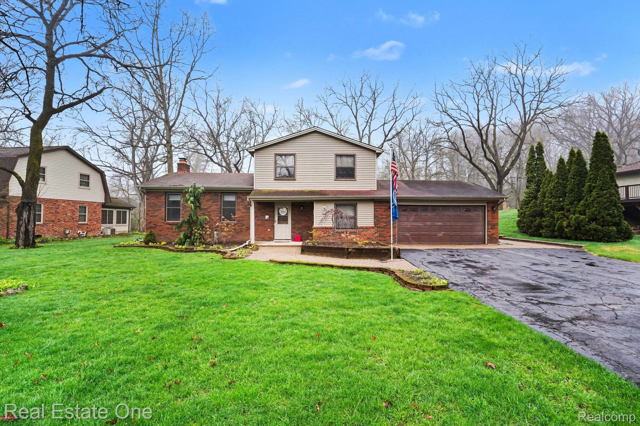 1355 Grebe Road