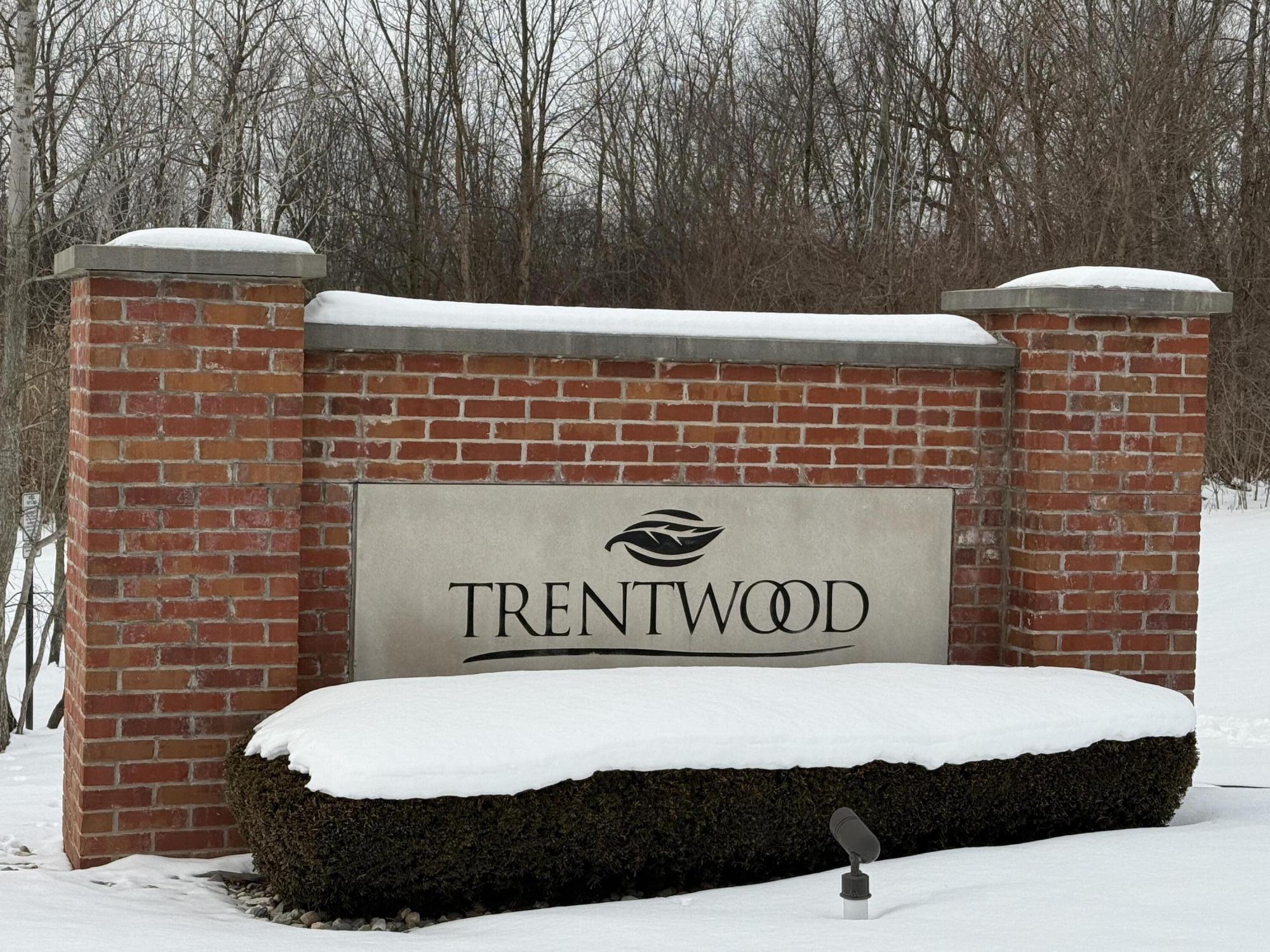 23493 Williamsburg Circle