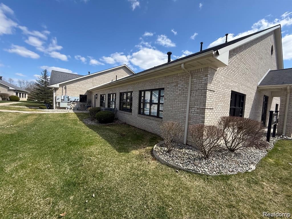 9460 S SAGINAW Road 7