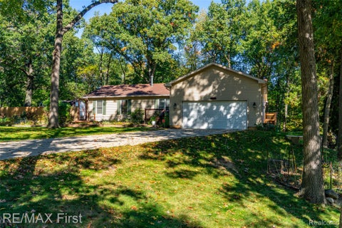 Photo of 3327 Shimmons Road, Auburn Hills City, MI 48326 (MLS # 20261080933)