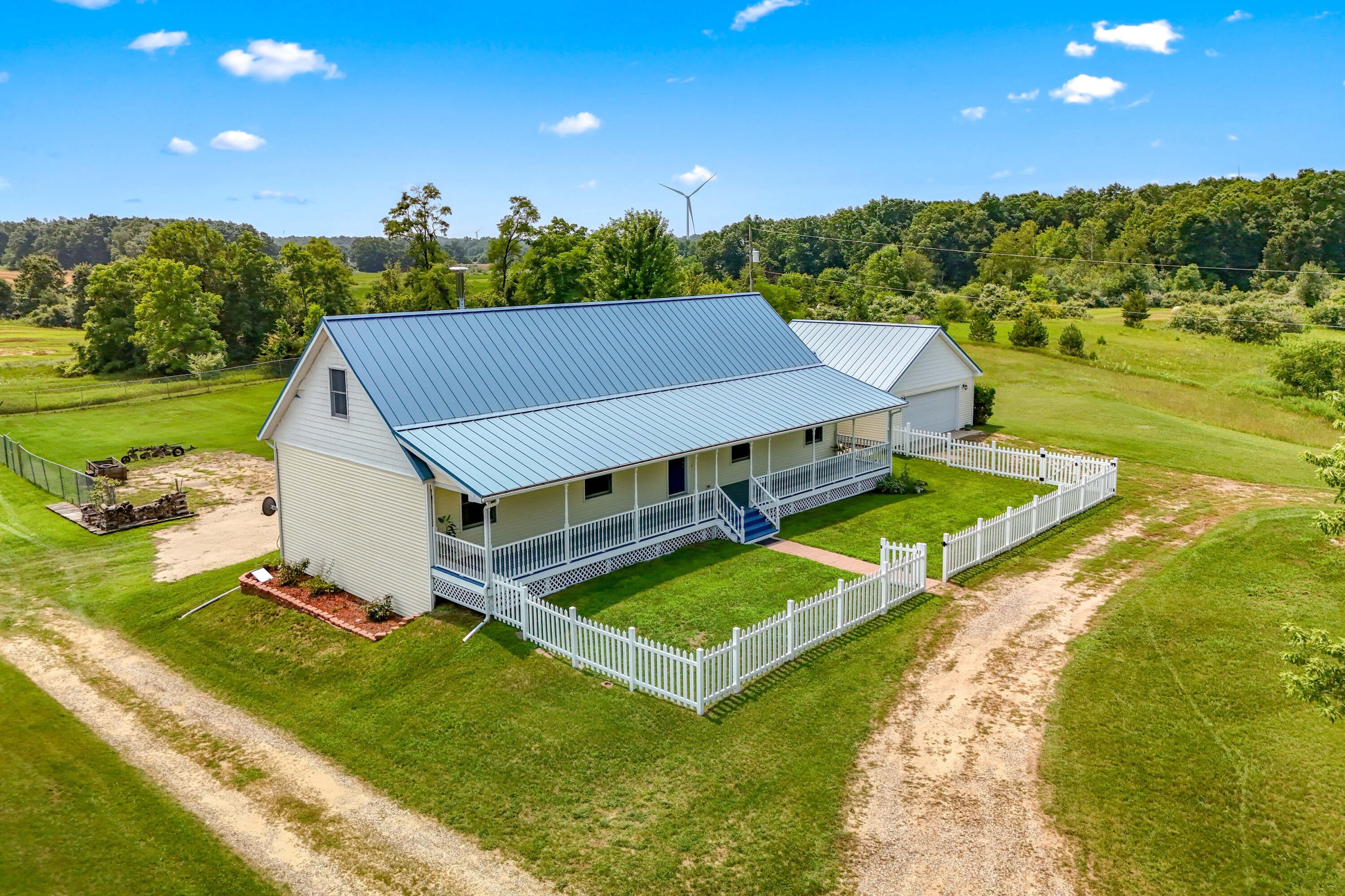 8651 Moreland Road