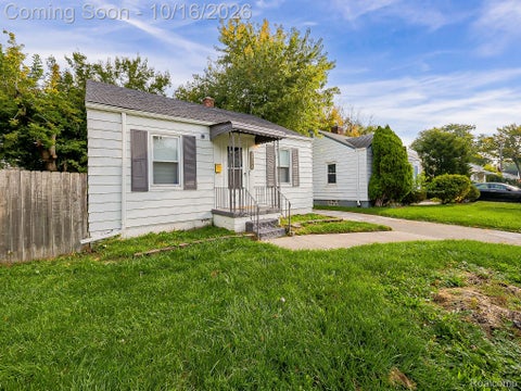 Tiny photo for 18565 Kenosha Street, Harper Woods City, MI 48225 (MLS # 20261082868)