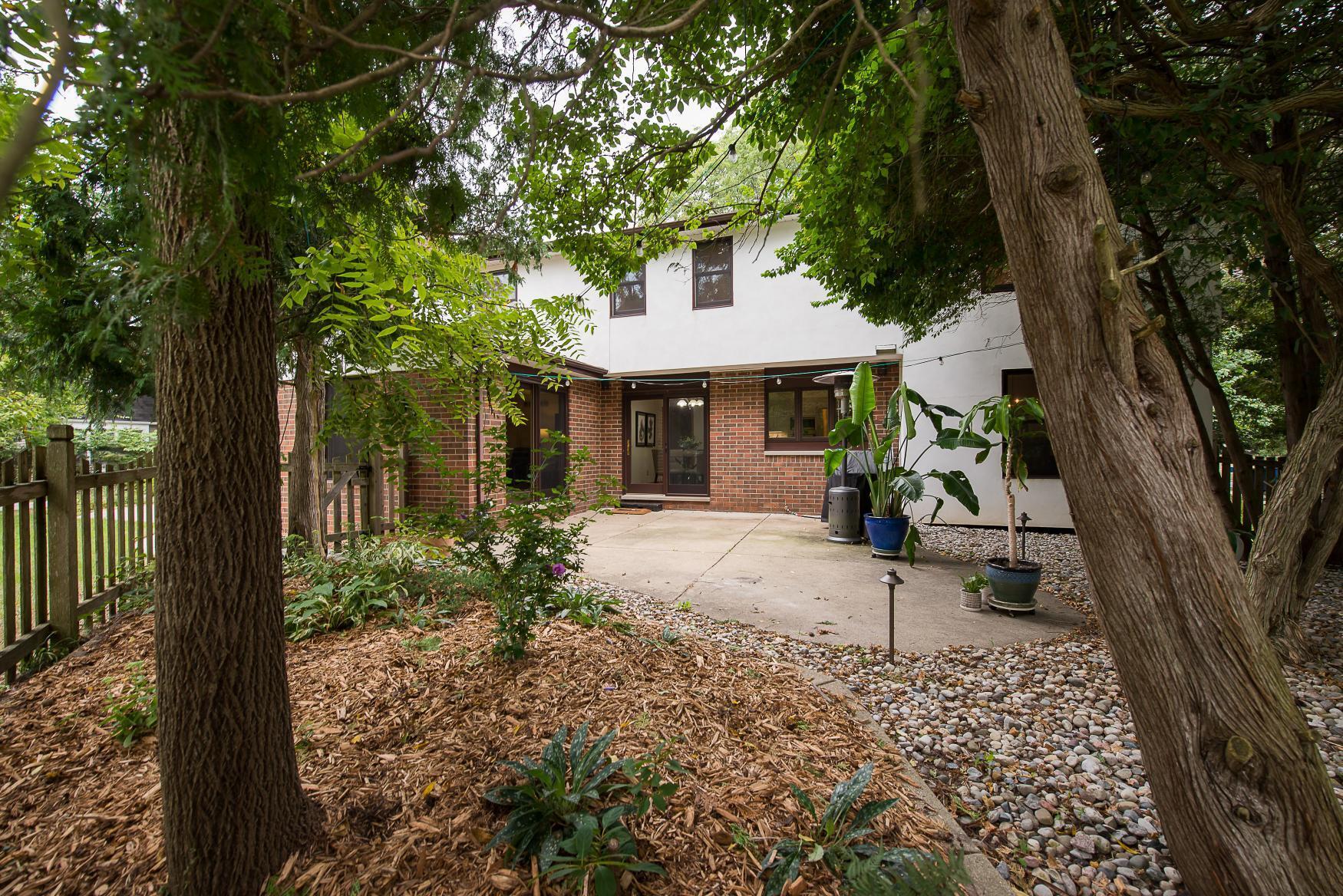 2764 Lowell Road