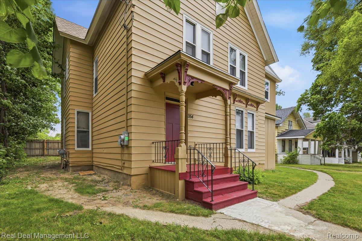 354 N Saginaw Street