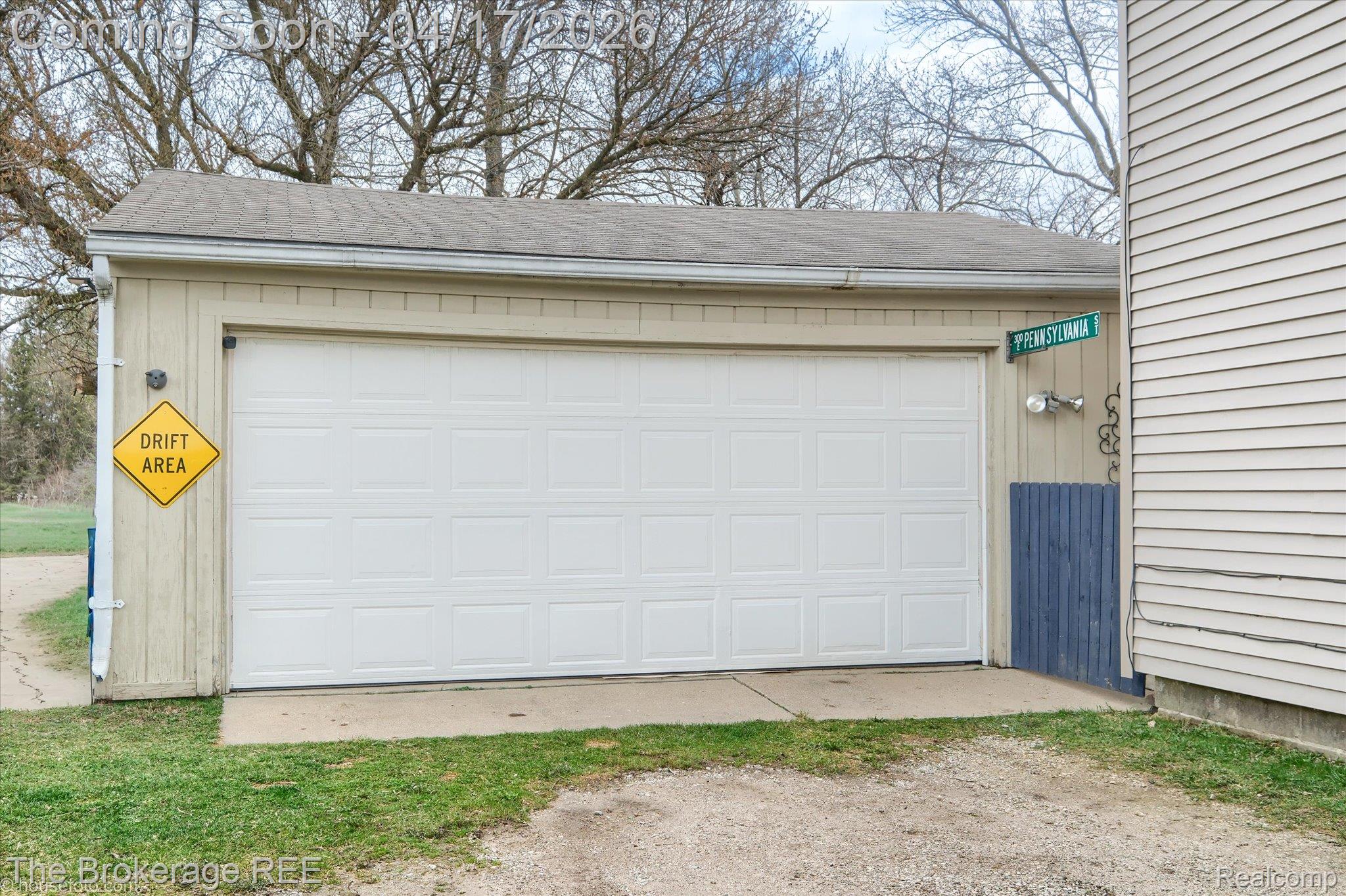 7095 Kessling Street