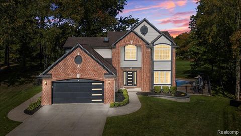 2420 Baltimore Court Commerce Charter Township MI 48382