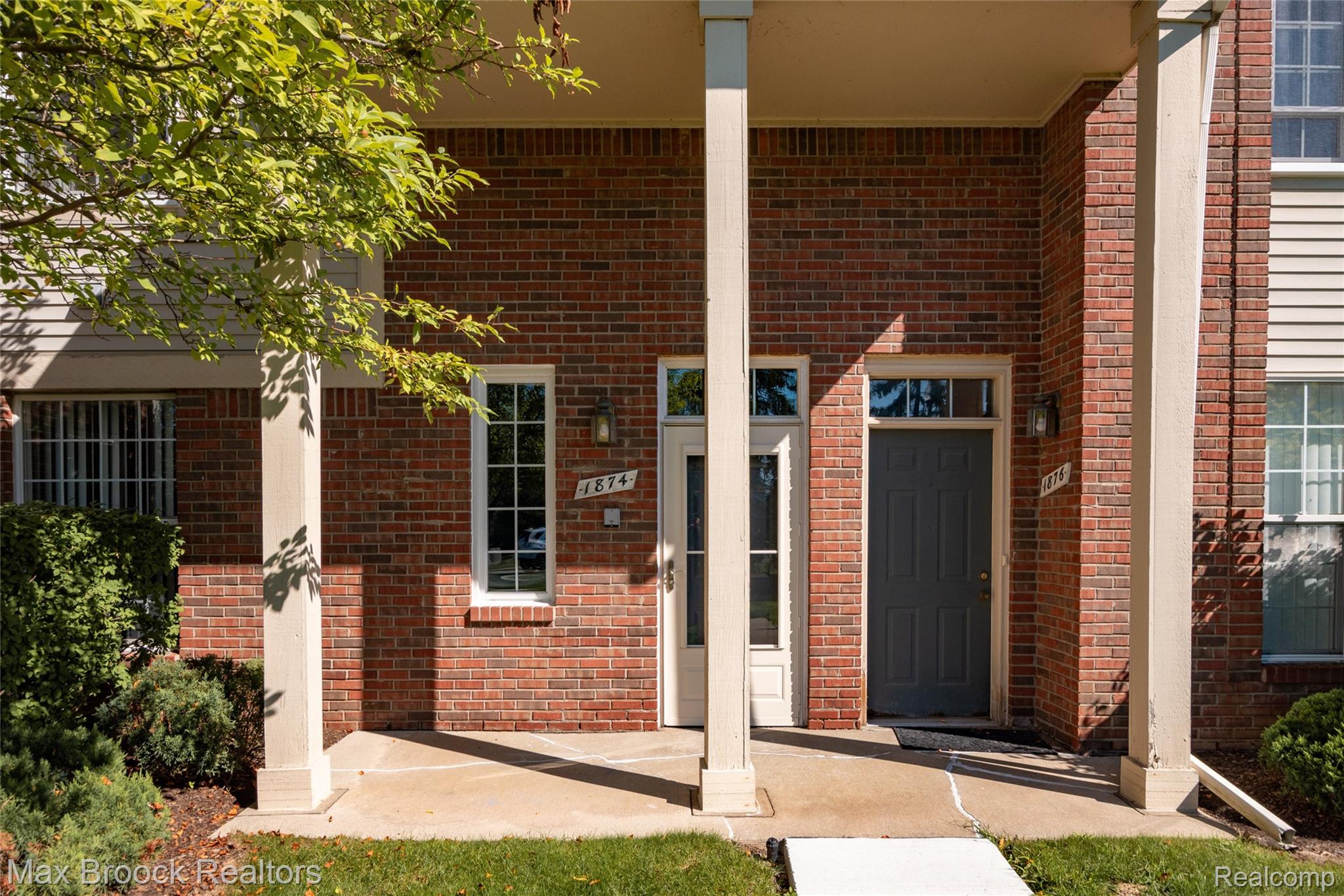 1874 Flagstone Circle