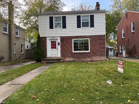 19235 RAYMOND Street Grosse Pointe Woods City MI 48236