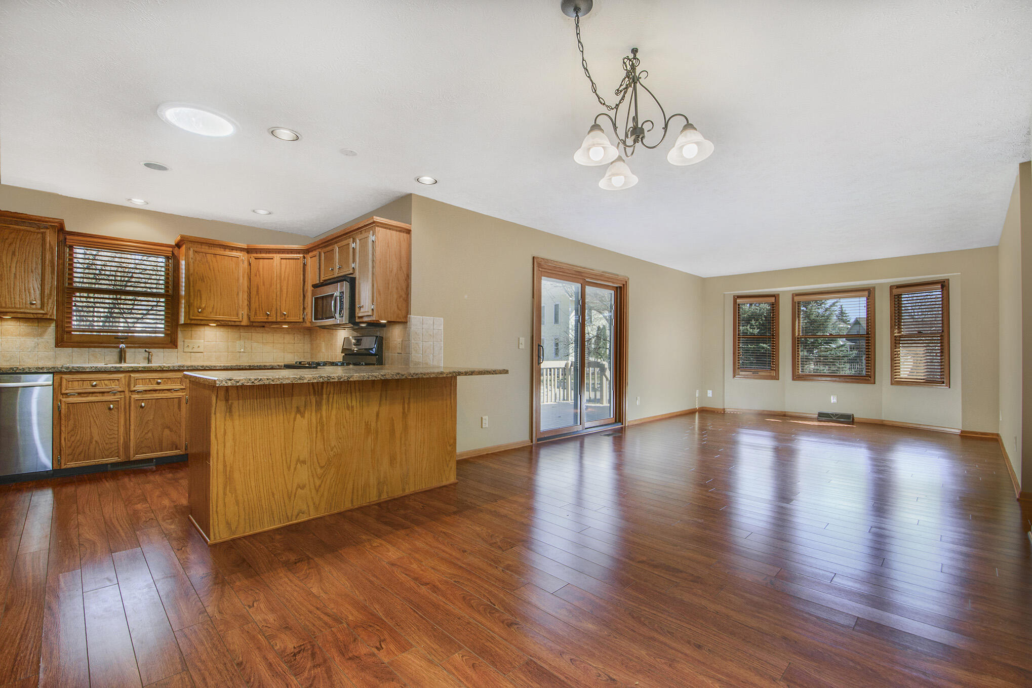 4180 Ivanrest Avenue SW