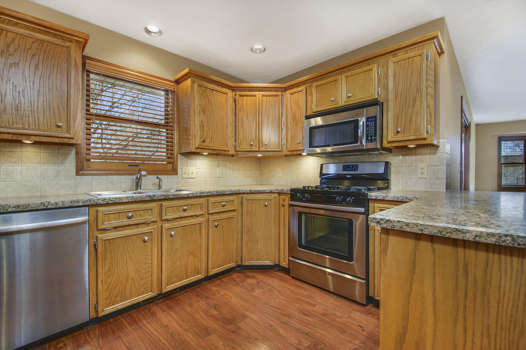 4180 Ivanrest Avenue SW