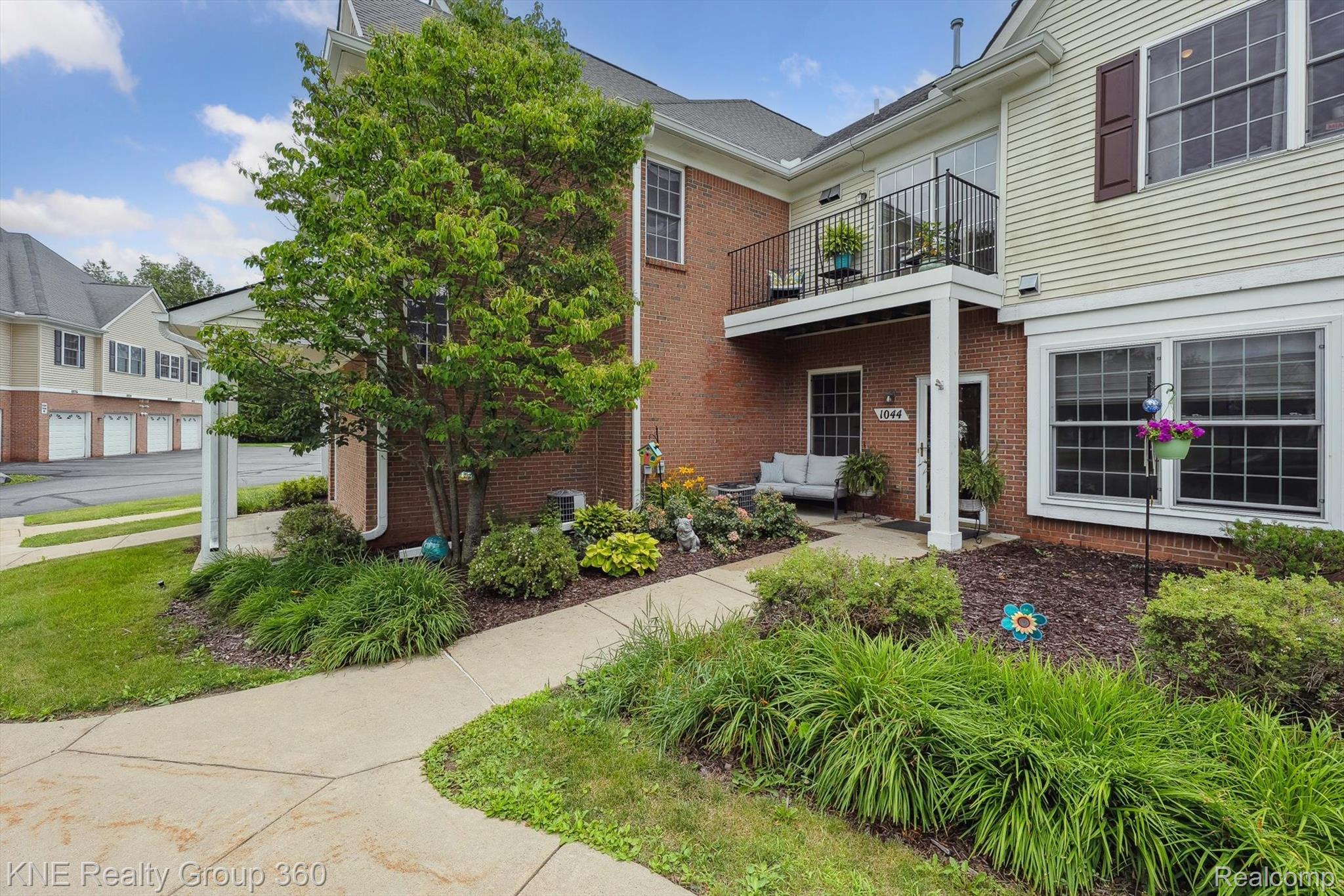 1044 Shiawassee Circle