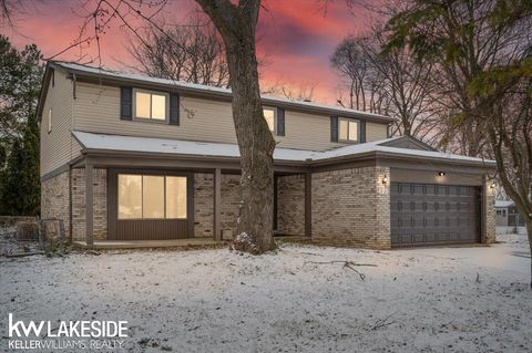 123 Nottingham Court Troy City MI 48085