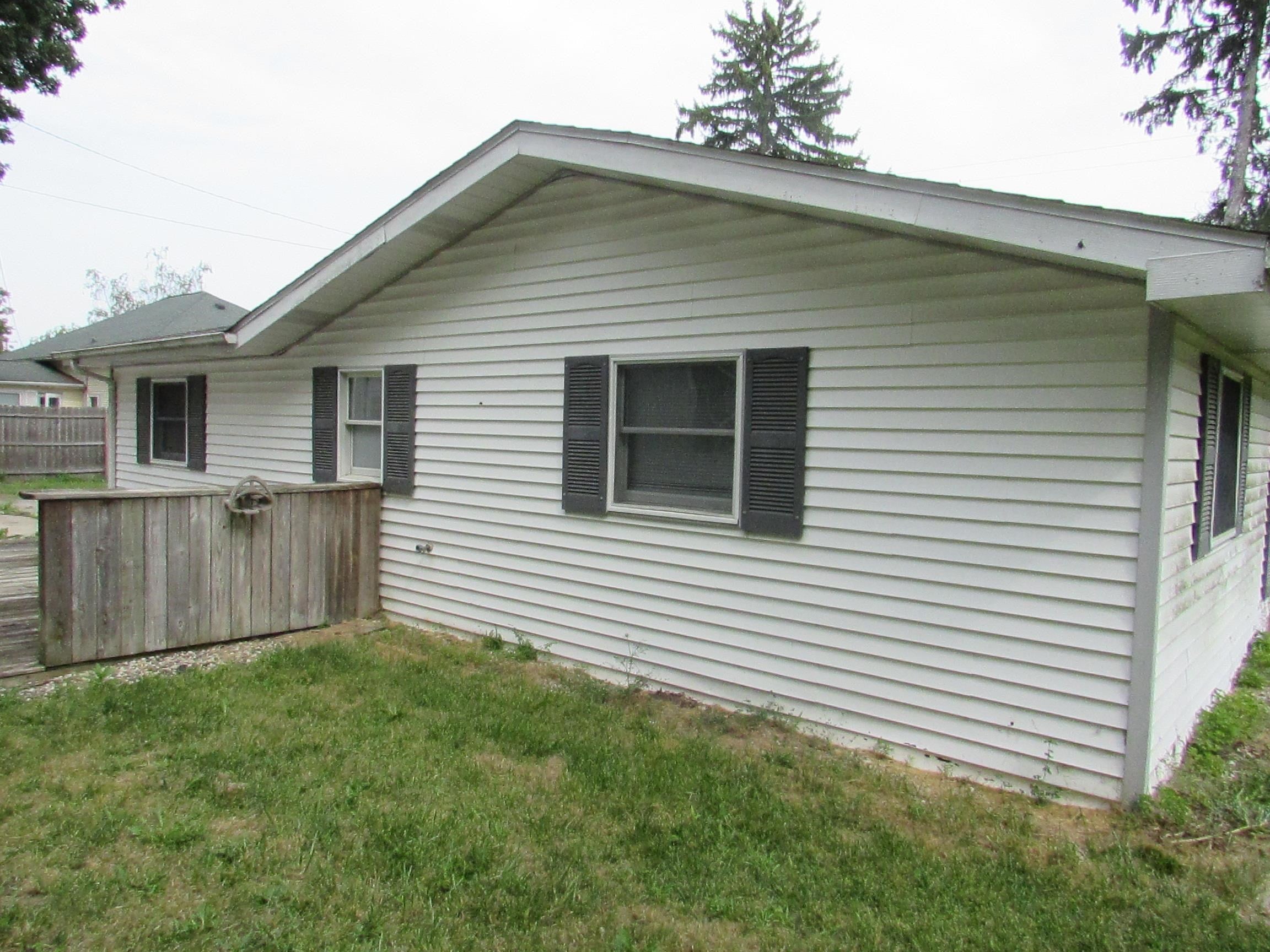 2905 W Burt Road
