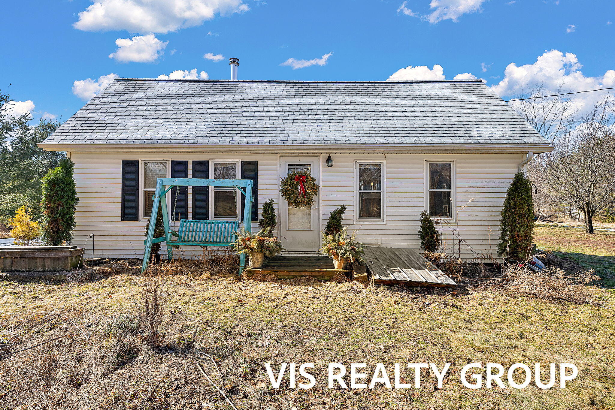 8775 Nugent Avenue NE