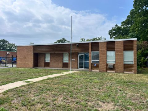 2225 Temple Street Muskegon Heights City MI 49444