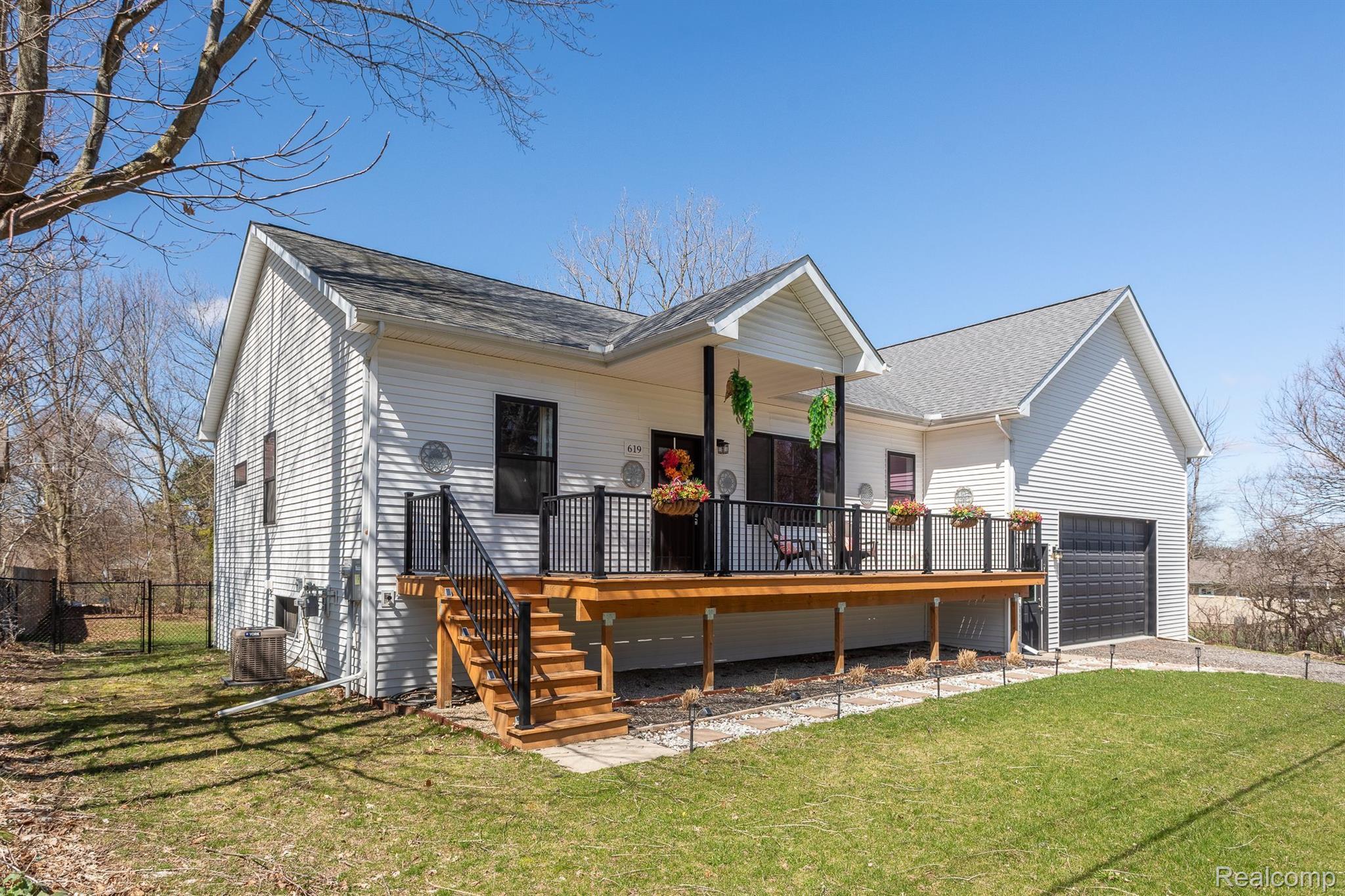 619 N WATKINS