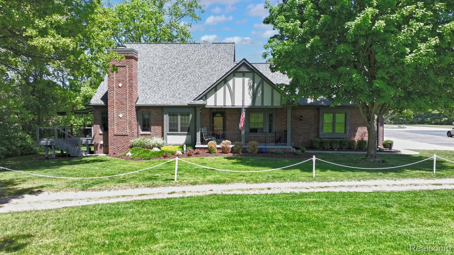 156 Sandhills Lane