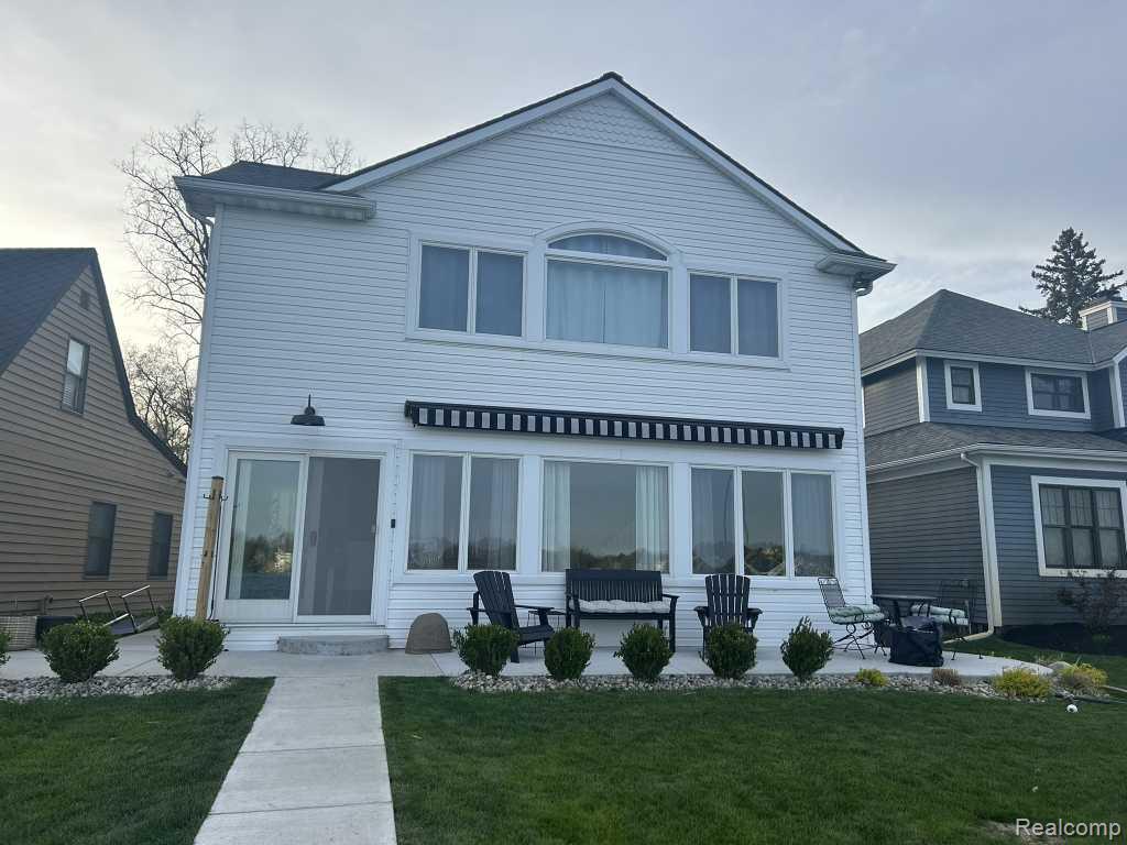 3274 Lakeview Drive