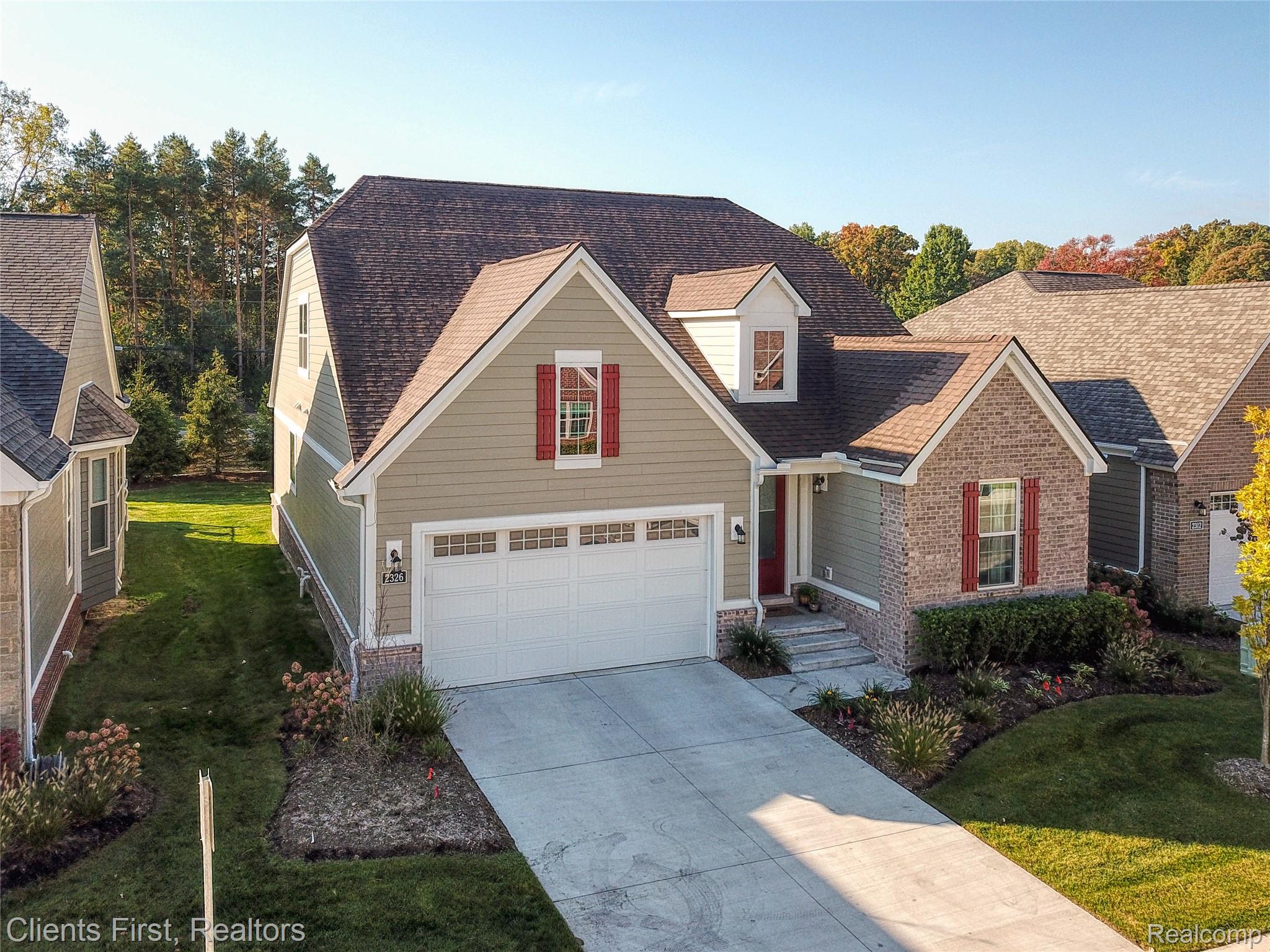 2326 Pondview Lane