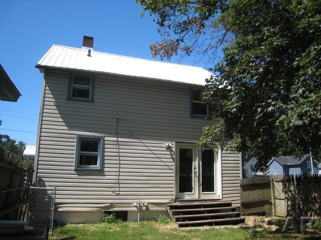 524 Ormbsy Street