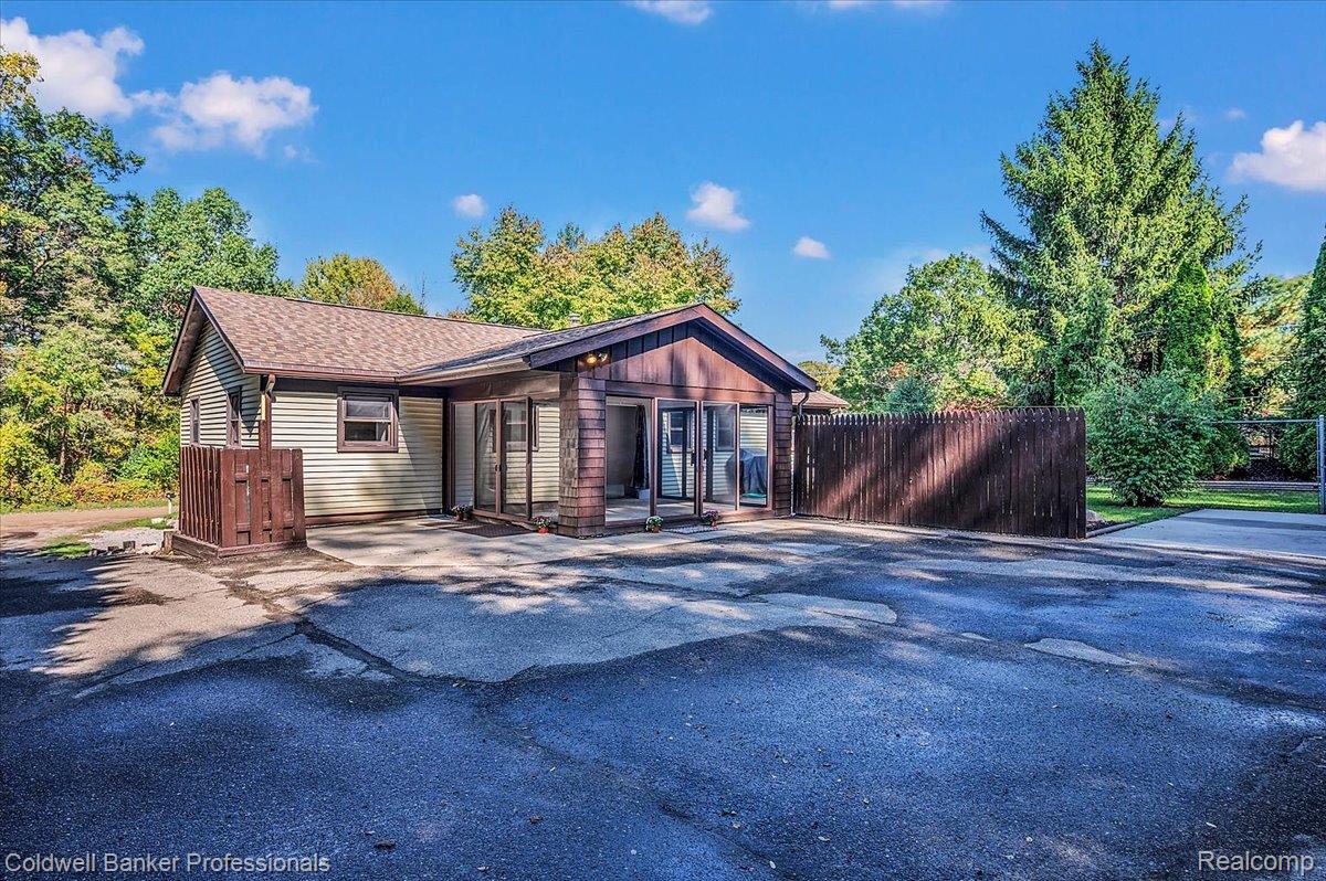 2281 Judah Road