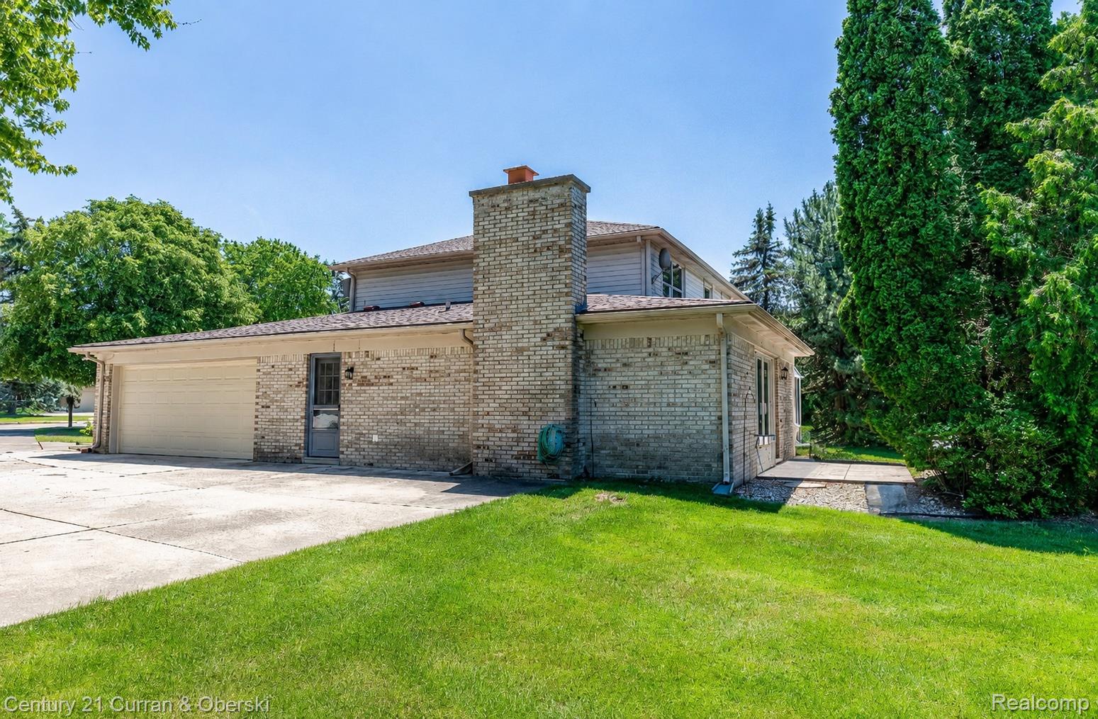 31259 Applewood Lane