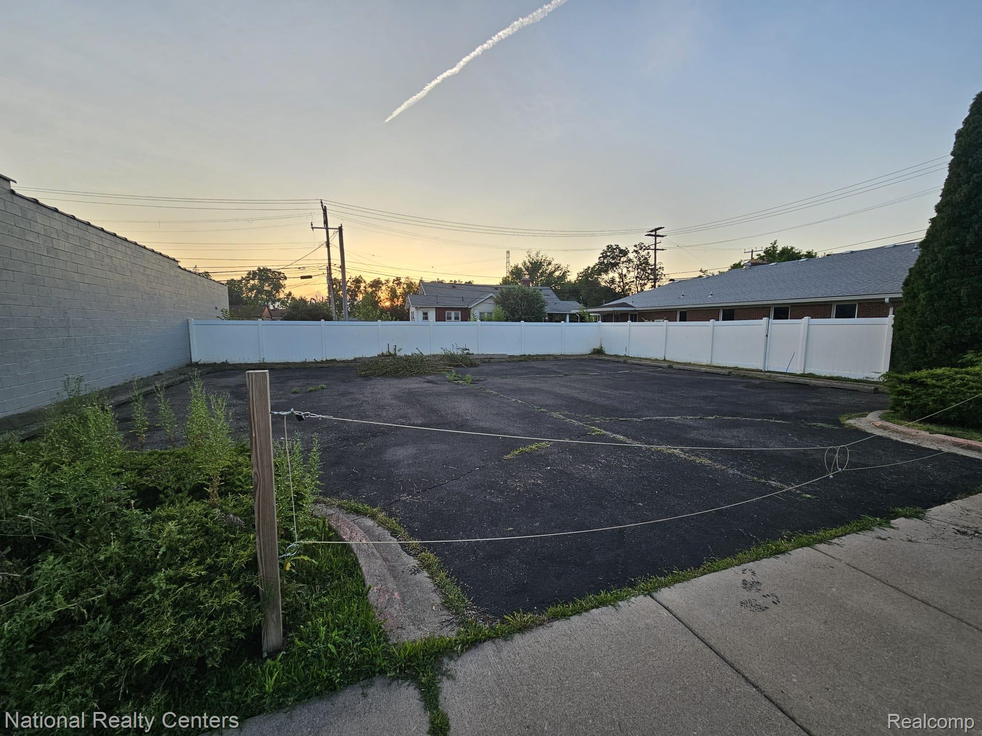 7300 Allen Road