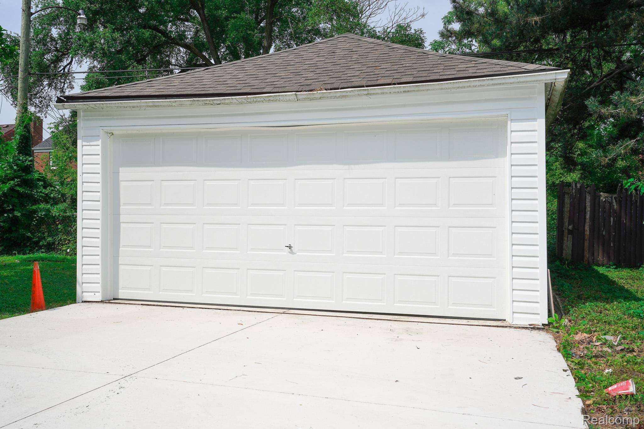 3080 Oakman Boulevard