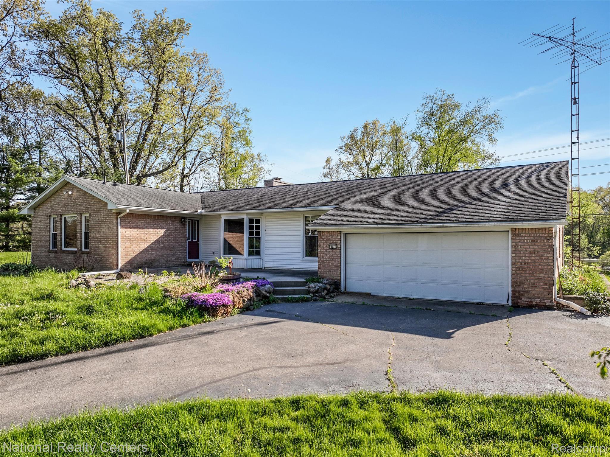 333 Eager Road