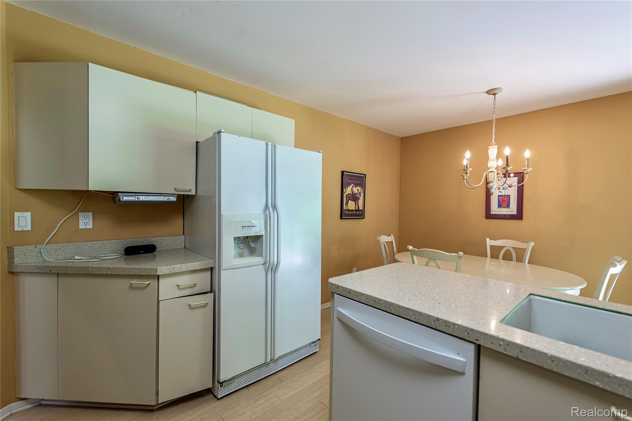 6760 Oyster Cove
