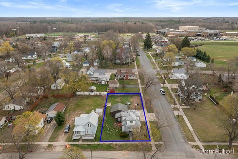 622 James Street Belding City Ionia MI 48809